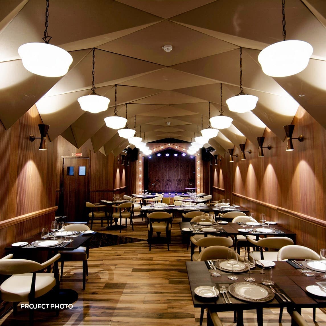the-thirsty-lawyer-dining-1145×1145
