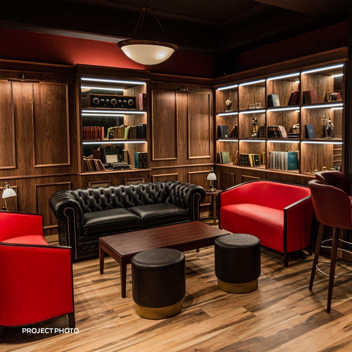the-thirsty-lawyer-lounge-photo-1145×1145