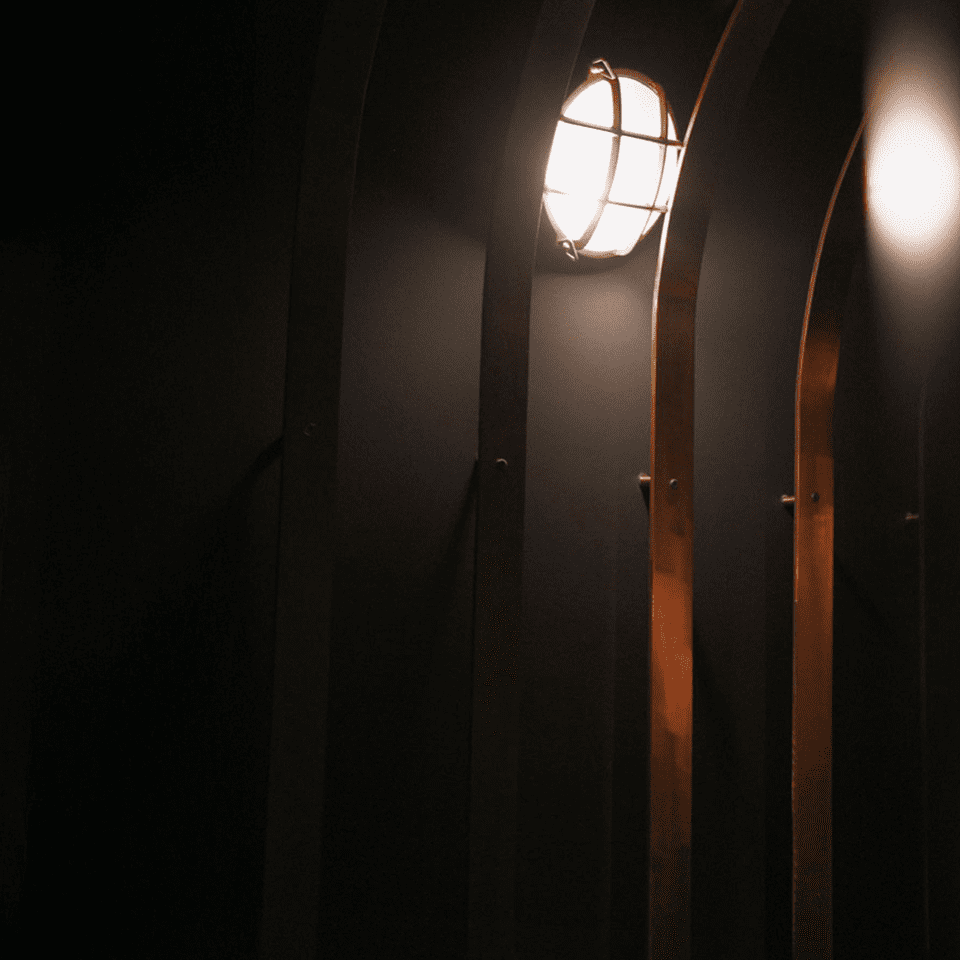 thethisrtylawyer-lawyersbath